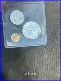 1 g solid gold prospector 1/4 ounce prospector and a 1/10th ounce? Prospector