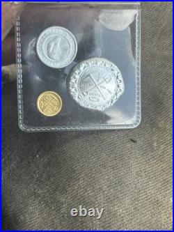 1 g solid gold prospector 1/4 ounce prospector and a 1/10th ounce? Prospector
