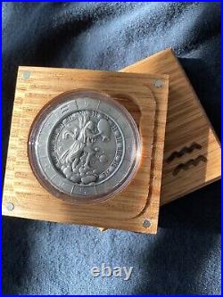 1 oz. 999 Fine Silver High Relief Zodiac Round Aquarius In a Solid Oak Box