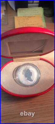 2001 Hologram Solid Silver Maple Leaf Coin By Canadian Mint. Chinese Privy Mark