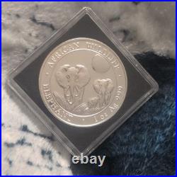 2014 African Wildlife Elephant 1oz Silver Bullion Coin in Square Capsule/Display