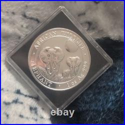 2014 African Wildlife Elephant 1oz Silver Bullion Coin in Square Capsule/Display