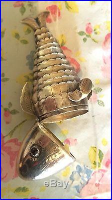 Antique Vintage Solid Silver Snuff Box In The Form Of Fish & 2 Ruby Stone Eyes