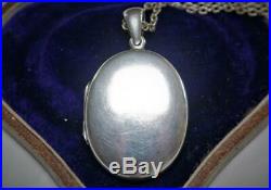 Beautiful LARGE Victorian SOLID Silver Keepsake LOCKET with HAIR Pendant & Chain