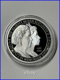 Queen Elizabeth Il Double Portrait 1oz Solid Silver Coin LOW MINTAGE & RARE