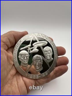 STAR TREK 25TH ANNIV SOLID STERLING SILVER MEDALLION 3? (5.695 ozT/177.2 g). 925 STAR TREK 25TH ANNIV SOLID STERLING SILVER MEDALLION 3? (5.695 ozT/177.2 g). 925