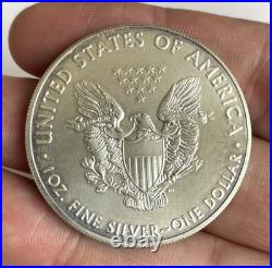Solid. 999 Silver 1oz 2019 U. S. A Liberty Coin in Very Good Condition