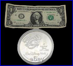 WALT DISNEY World 25 Magical Years 1971-1996 Solid. 999 Silver Coin & Case 5 oz